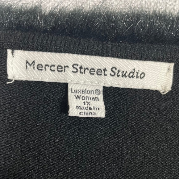 Mercer Street Studio Woman 1X Black Acrylic Sweater Faux Fur Collar Long Sleeve - Picture 9 of 11